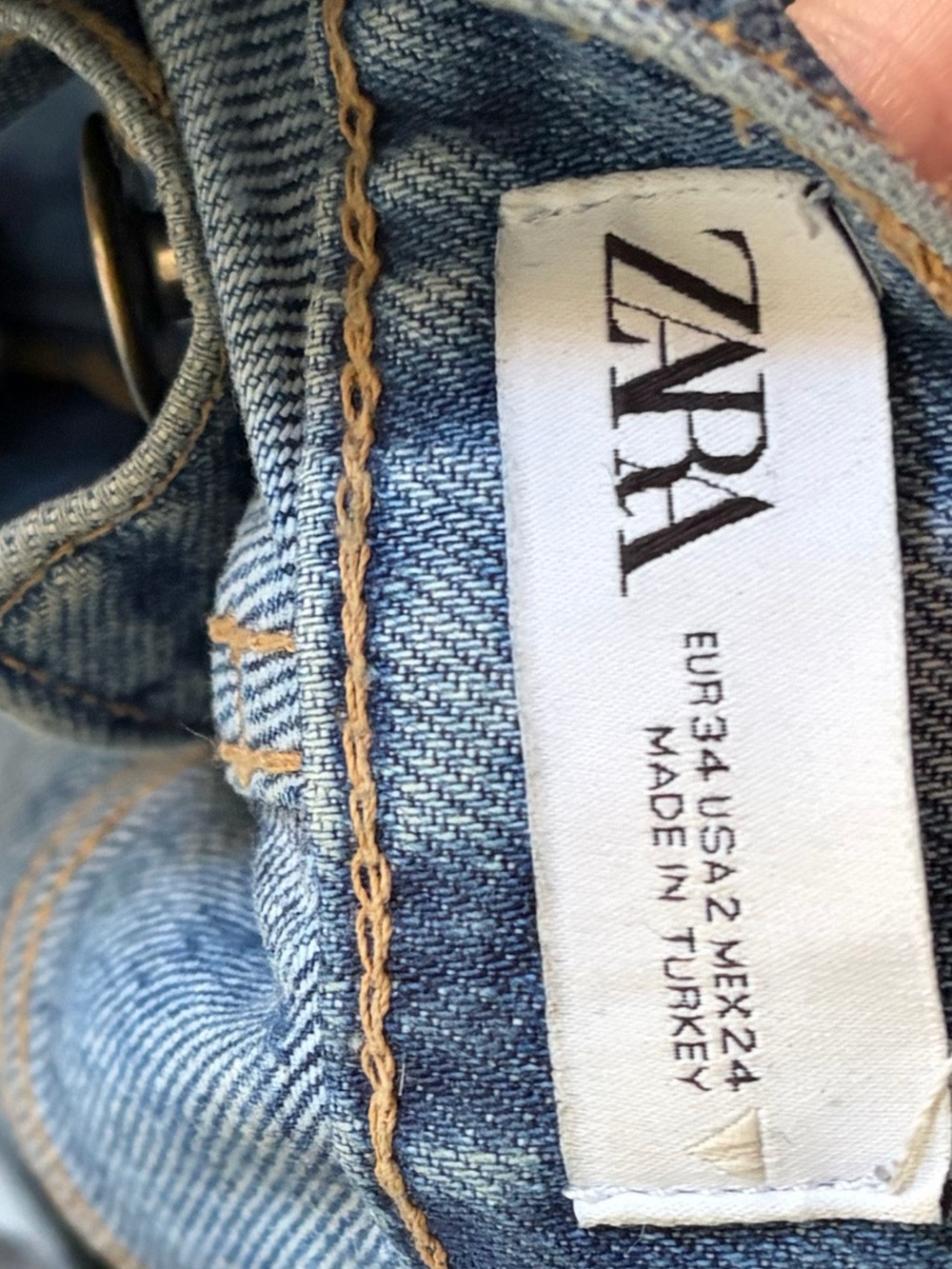 Zara Wide Leg High Rise Jeans - Picture 4 of 4